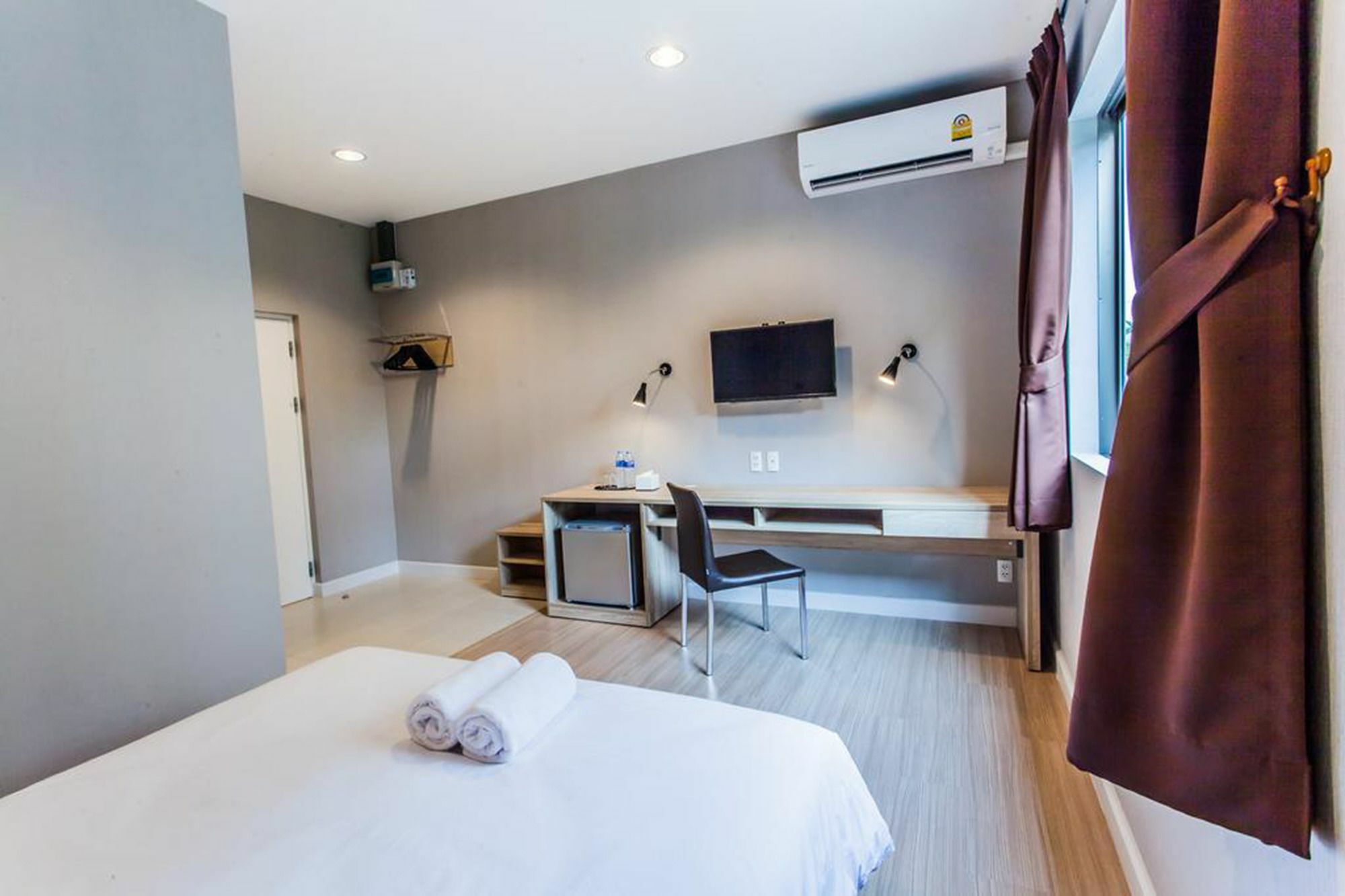 Morino Hotel Si Racha Buitenkant foto