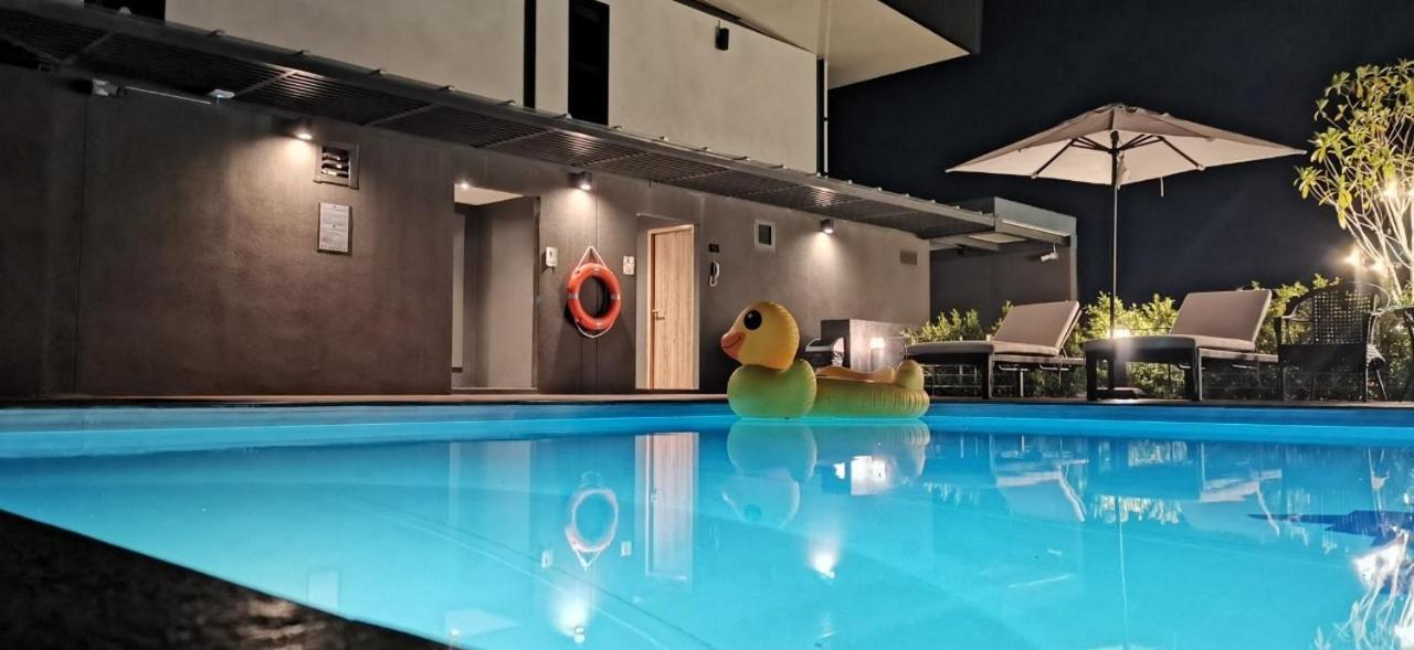 Morino Hotel Si Racha Buitenkant foto